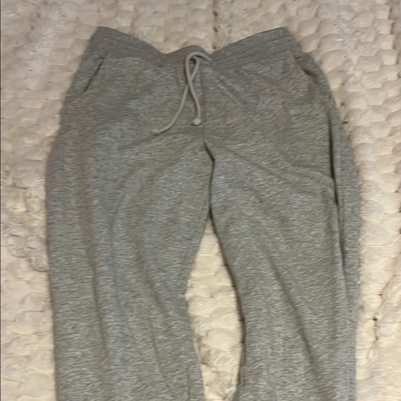 Womens American Eagle Everyday Luxe Jogger - Picture 1 of 4